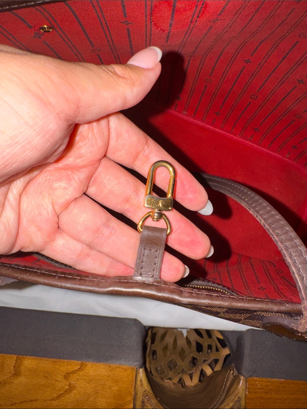 Designer-Style Brown Check Tote Bag - Classic Brown - Picture 7 of 11